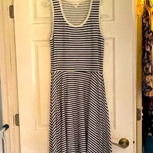 LulaRoe Nikki Stripped Dress with POCKETS!!